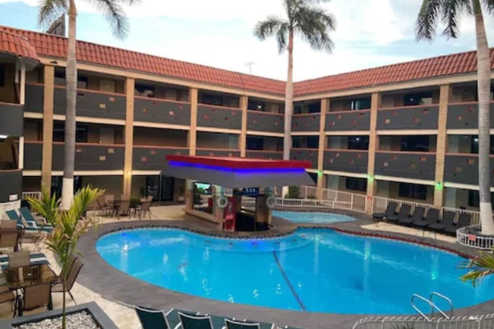 Exterior of Hotel La Finca