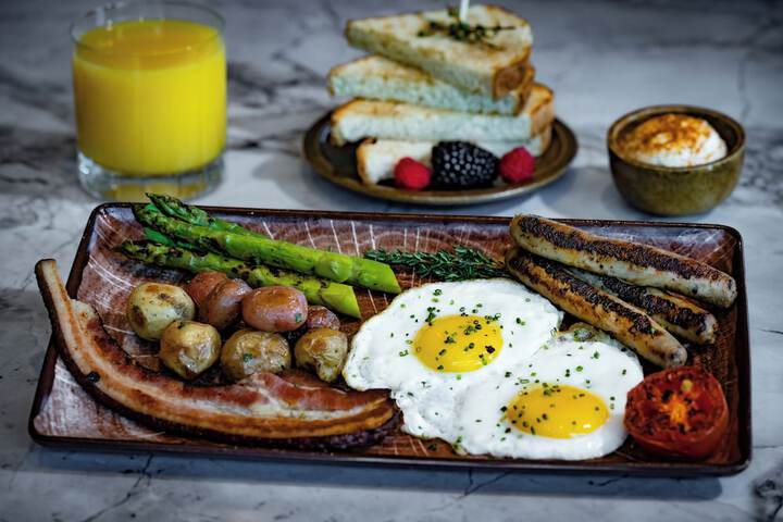 Breakfast meal