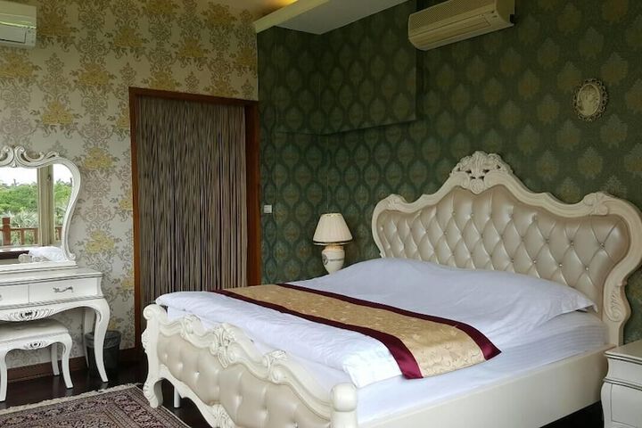 Room 19 of 58