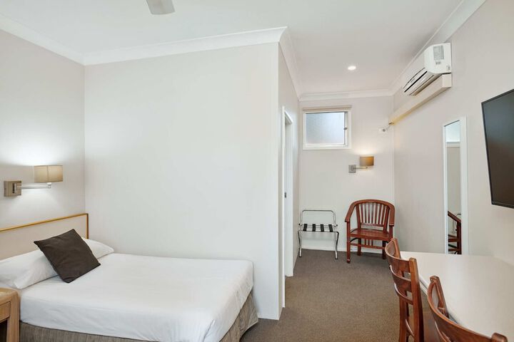 Room 10 of 53