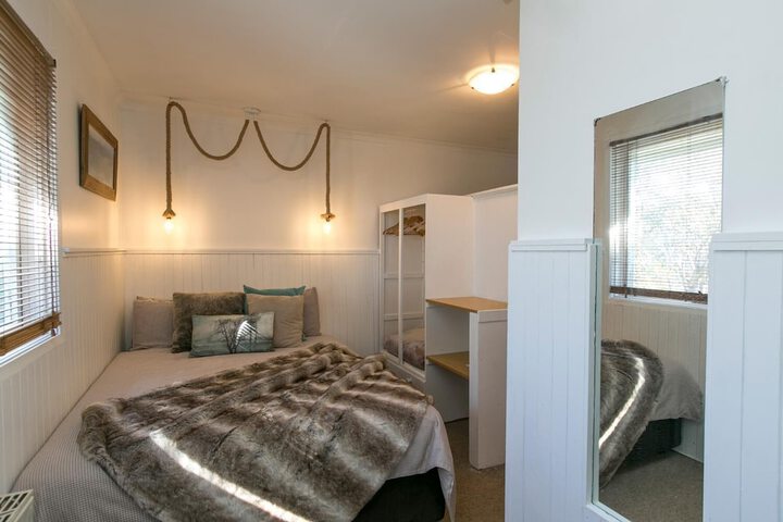 Room 16 of 51