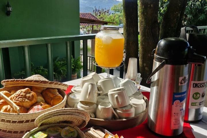 Breakfast/Coffee Service 61 of 84