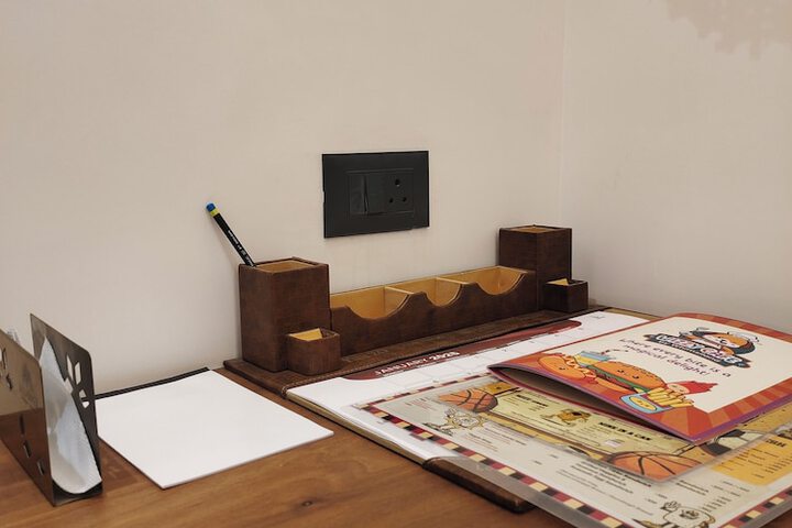 Room 4 of 30