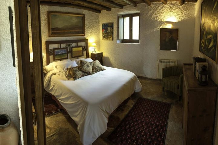 Room 9 of 56