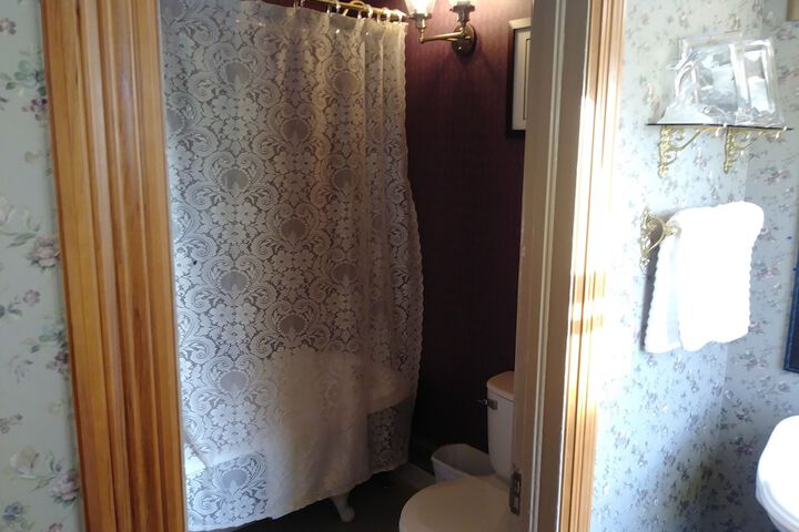 Room 41 of 60