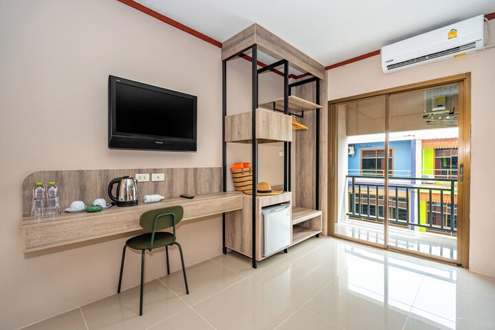 Room 27 of 101