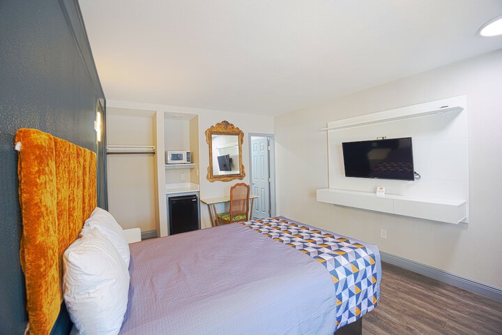 1 King Bed with Kitchenette (26 of 68)