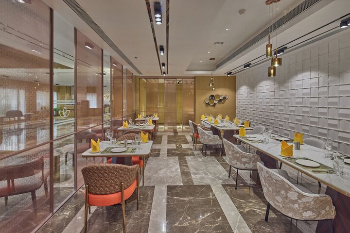 Dining 90 of 126