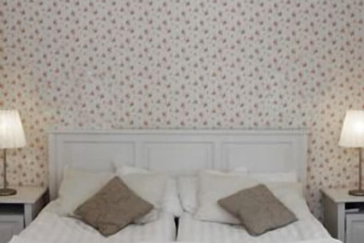 Room 12 of 44