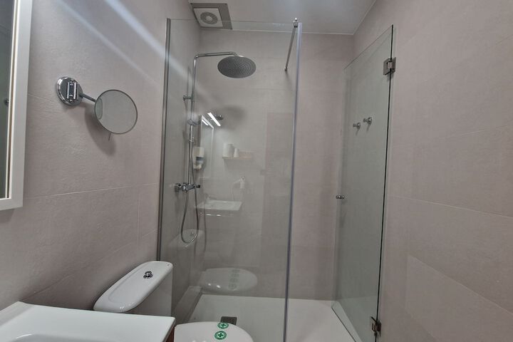Room 50 of 91