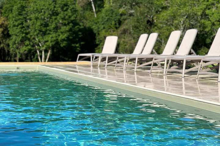 Pool 74 of 109