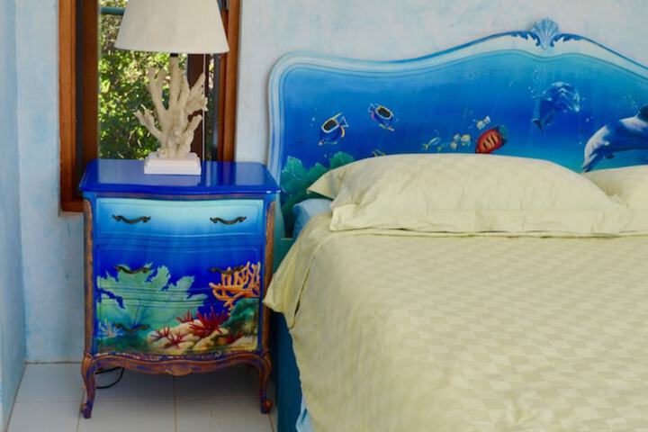 Room 2 of 48