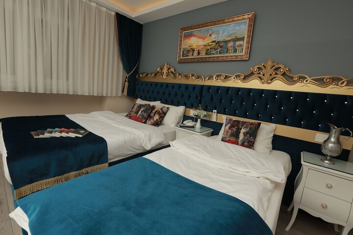 Room 32 of 74