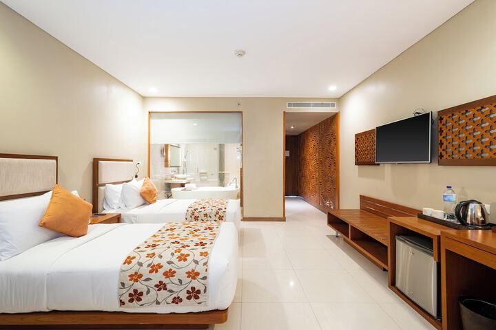Room 13 of 65