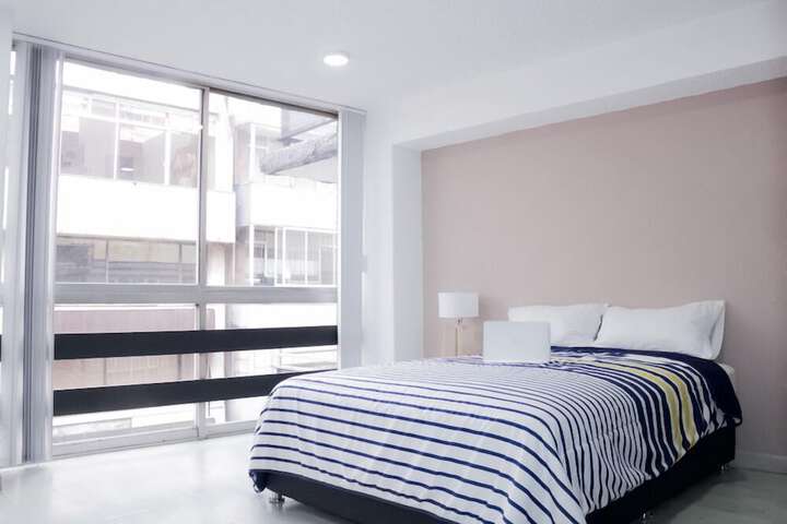 Room 10 of 21