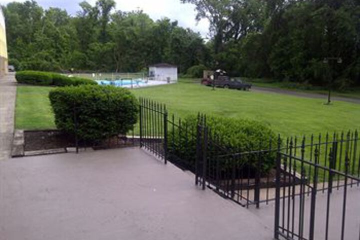 Property Grounds 14 of 15