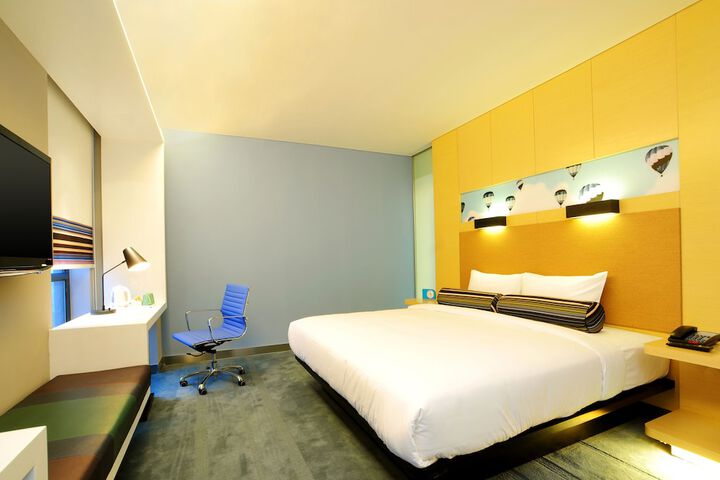 Room 3 of 27