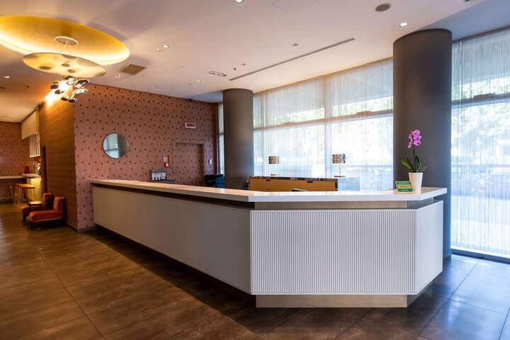 Guest Lobby
