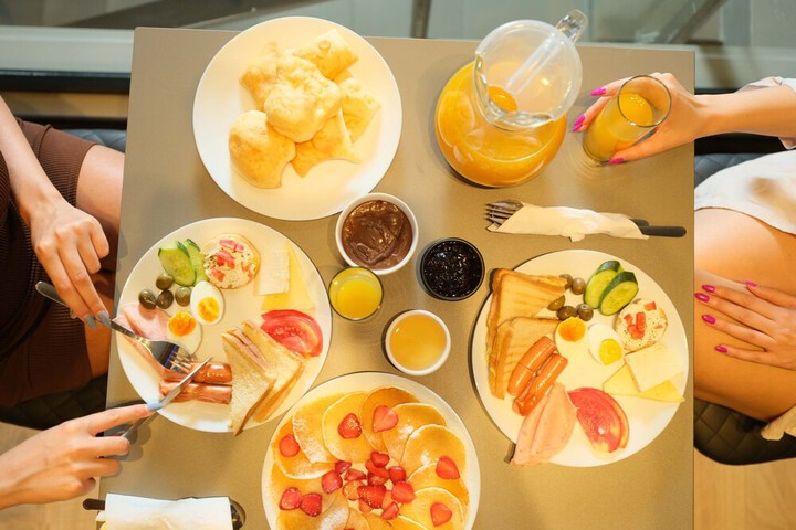 Breakfast/Coffee Service 25 of 29