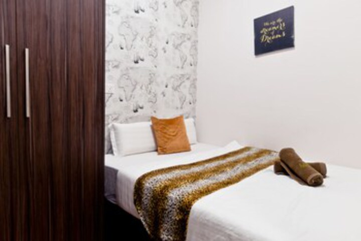 Room 50 of 60