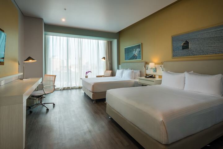 Room 3 of 92