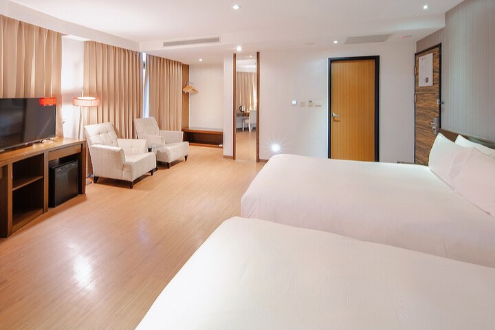 Room 39 of 120