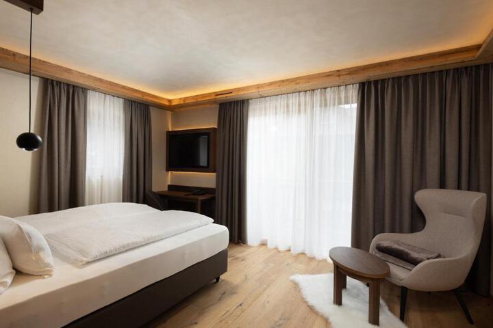 General 73 of 100