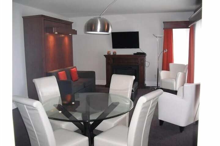 Room 21 of 61