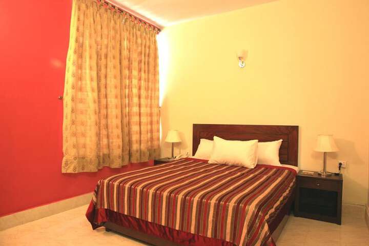 Room 9 of 22