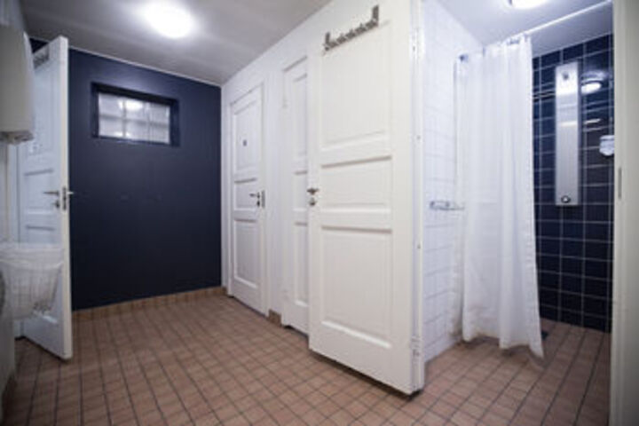 Room 2 of 21