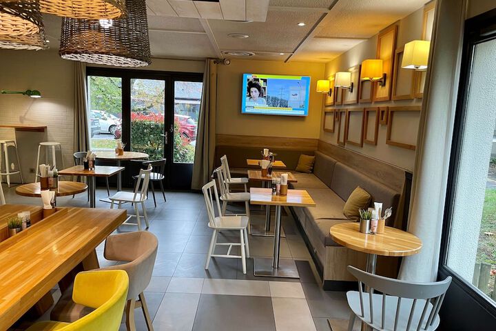 Dining Photos