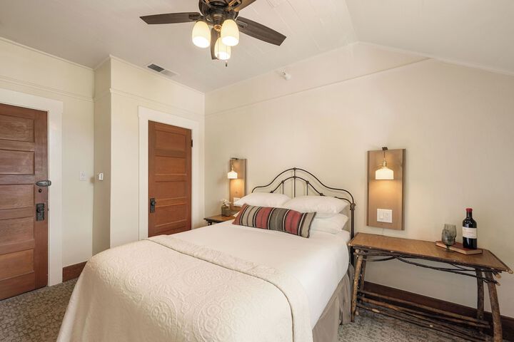 Room 40 of 113
