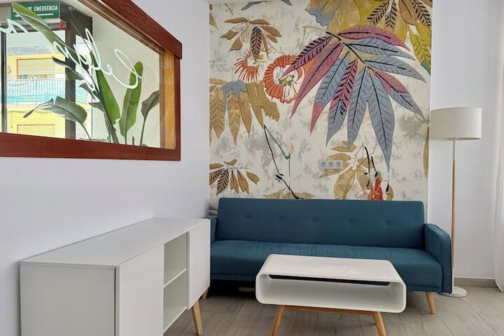 Room 10 of 21