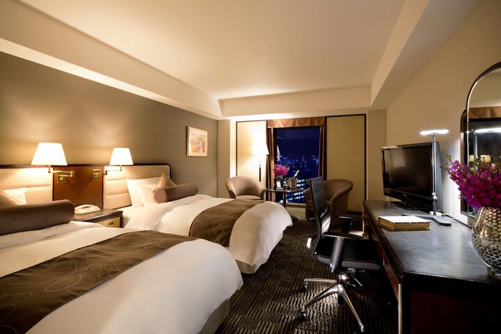Room 27 of 88
