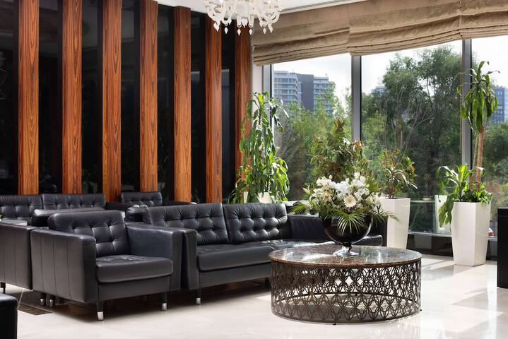 Guest Lobby