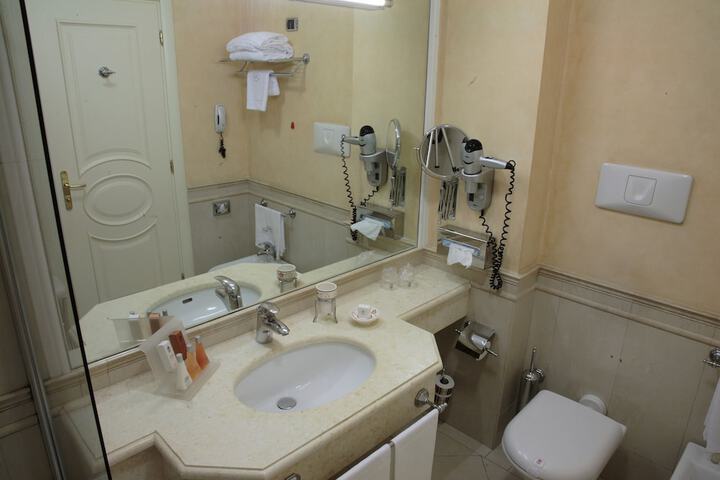 Bathroom Photo