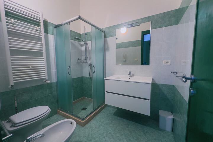 Room 16 of 29
