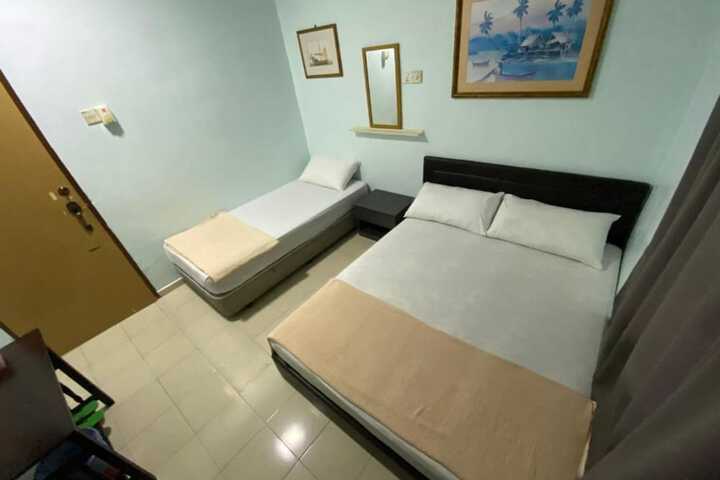 Room 11 of 20