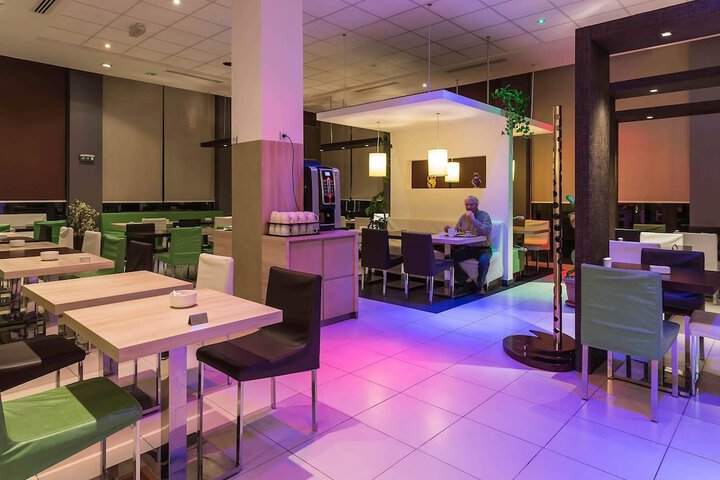 Dining Photos