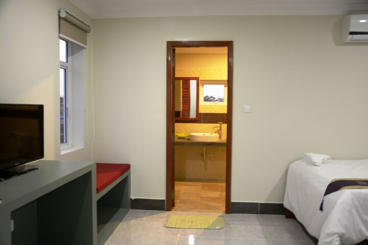 Room 7 of 44