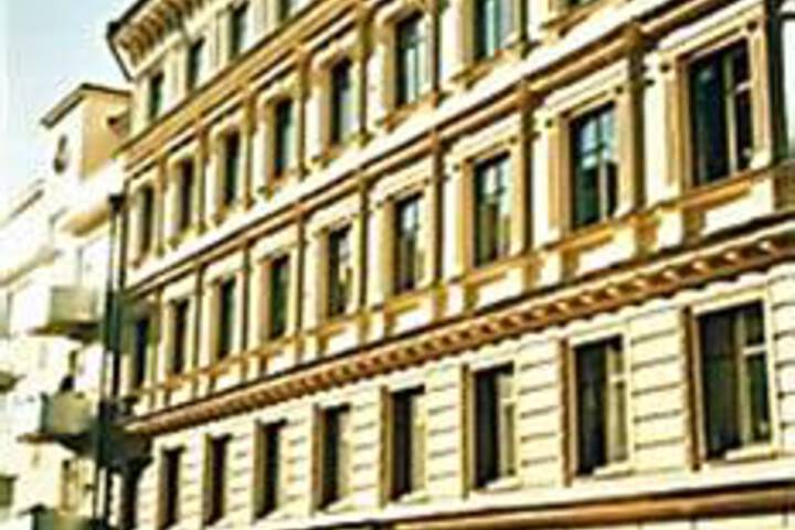 Hotel 4 of 28
