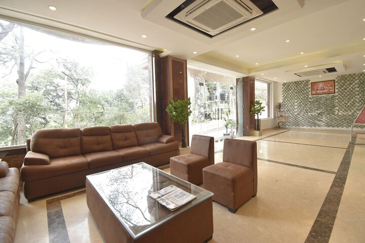 Hotel Interior 7 of 111