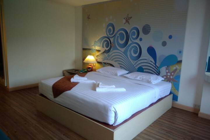 Room 45 of 147