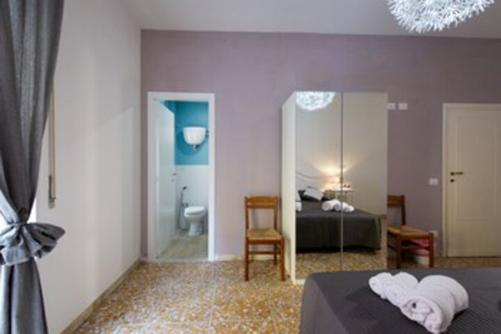 Room 40 of 157