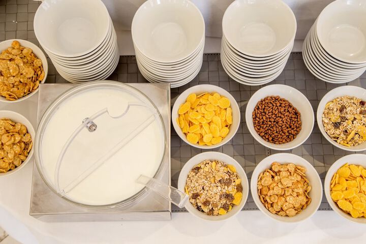 Dining 76 of 135