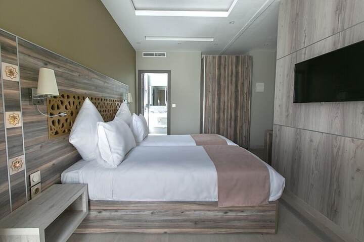 Room 21 of 58