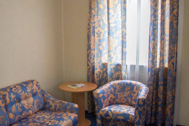 Room 30 of 47
