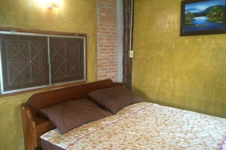 Room 6 of 20
