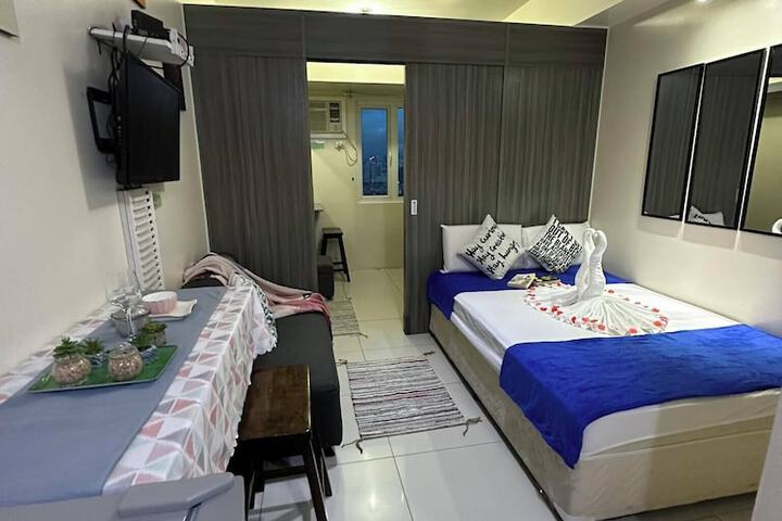 Room 28 of 216