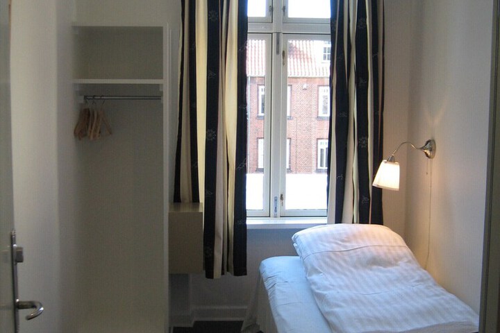 Room 18 of 56